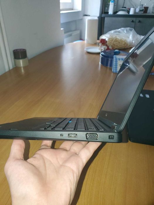 Laptop Dell Latitude 5490