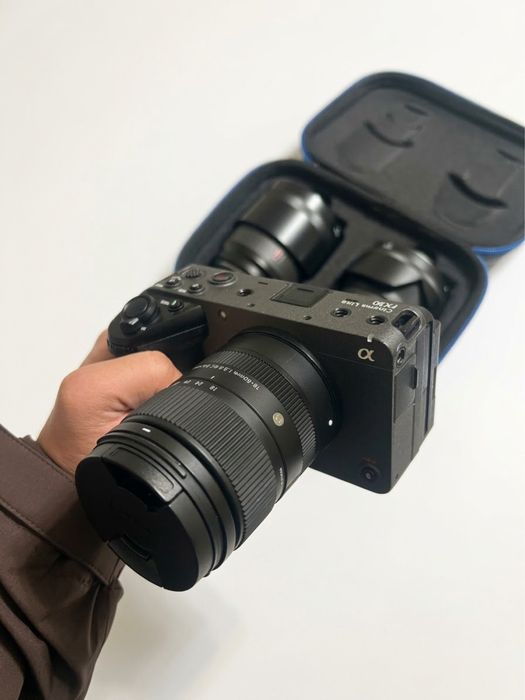 Продаю комплект Sony FX30