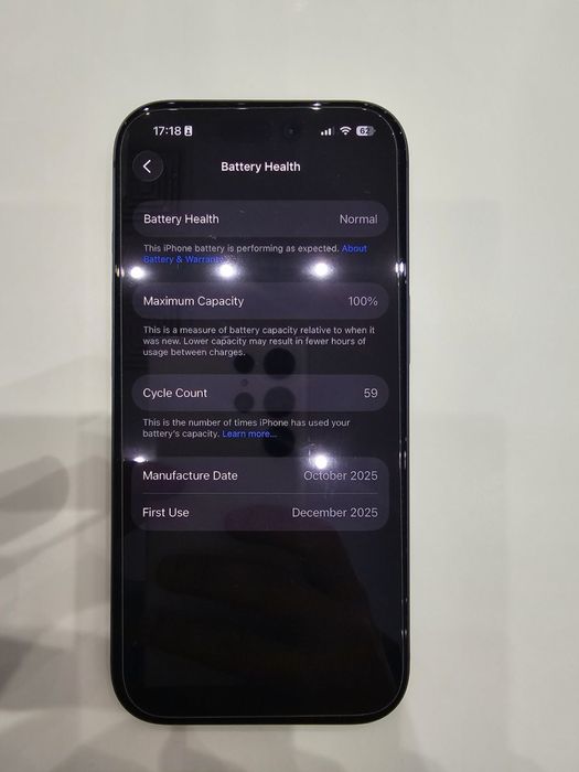 iPhone 17 Pro 256GB – Син – Отлично състояние – Пълен комплект