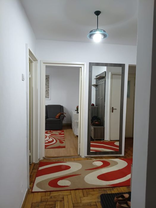 Orizont 3 camere decomandate etaj 1 mobilat + utilat complet