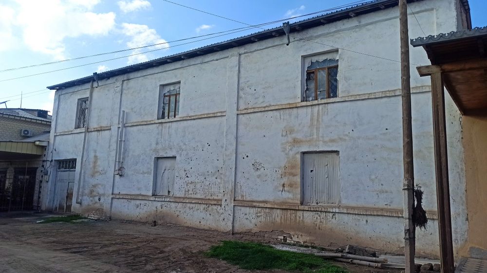 Хонка туман марказида андалибда жойлашган 5 сотихли ховли-жой сотилади