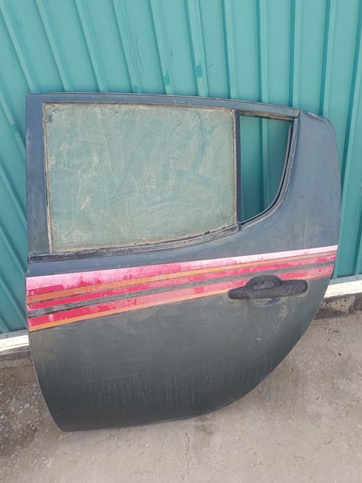 Есиктер Митсубисиге..