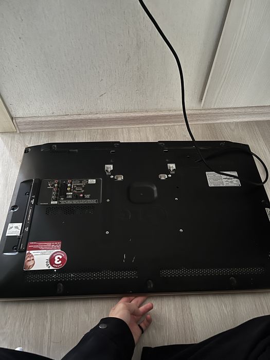 Продам телевизор LG