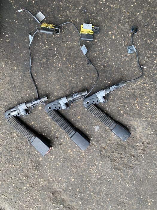 Колани от седалки BMW E90 E87 E46