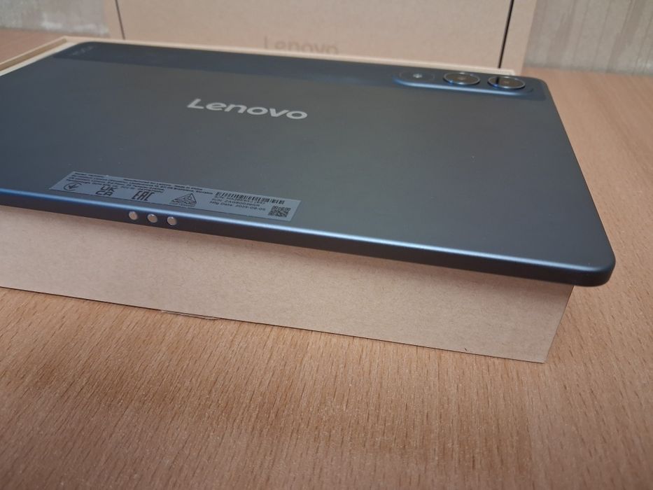 Геймърски таблет LENOVO Yoga Tab  - Qualcomm Snapdragon 8 Gen 3