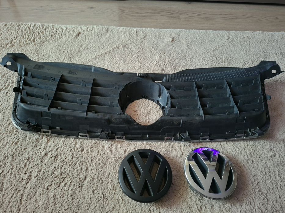 Grila radiator VW Passat B5.5