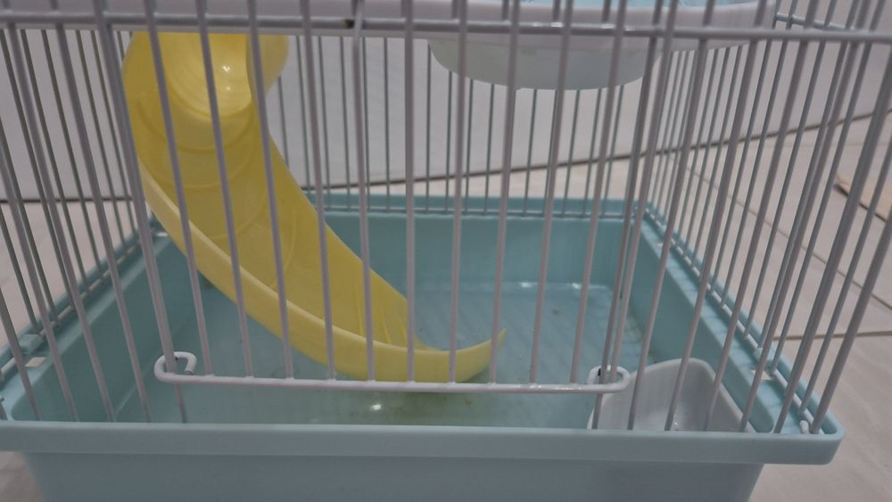 Продам клетку в отличном состоянии