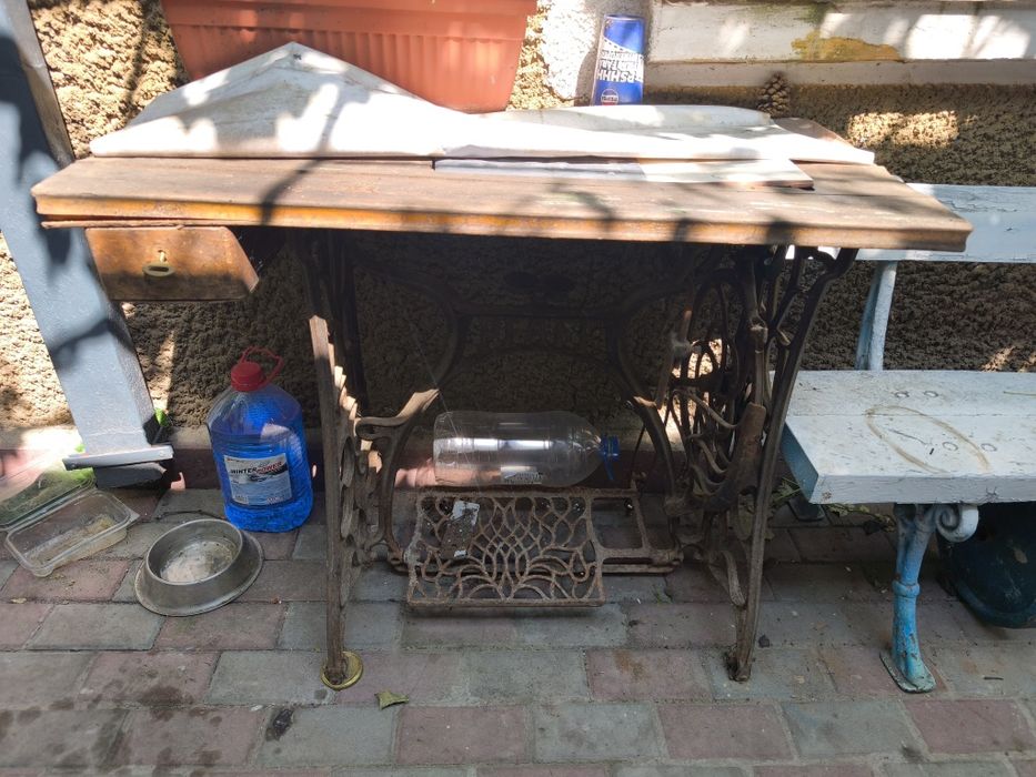 Mașina de cusut Pfaff