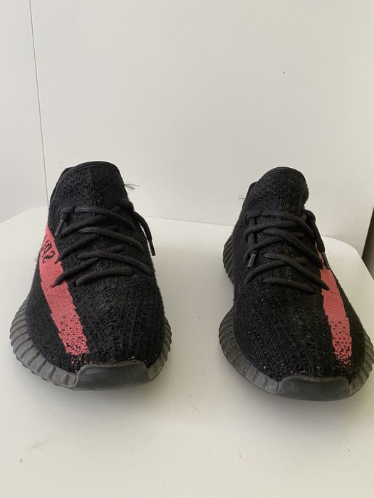 Adidas yeezy core black red