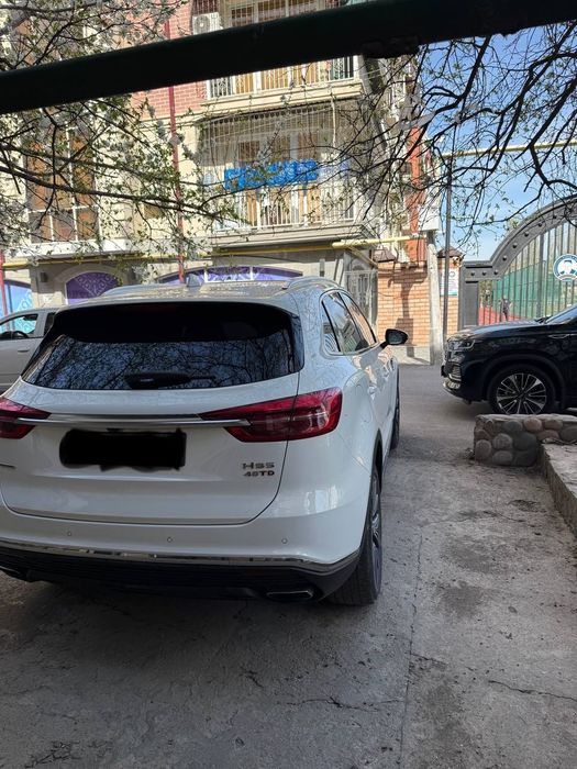 Hongqi HS5 2023 — 2