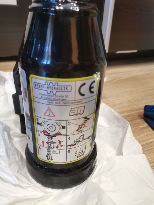 Продавам комплект крик за Мерцедес G class