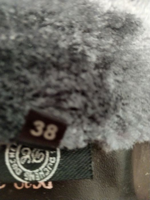 Сапожки женские.