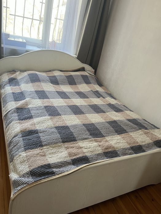 Продам двухспальную кровать