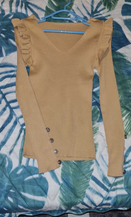 Дамски комплект и подарък