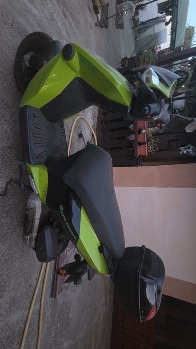 Vand Scuter Explorer