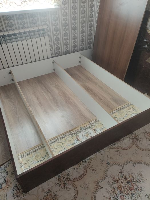 Продам 2-х спальный кровать