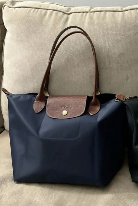 Сумка Longchamp темно синего цвета