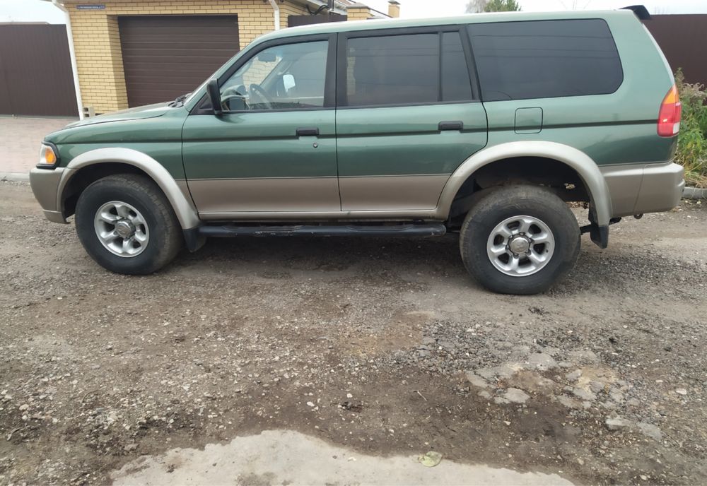 монтеро спорт  монтеро спорт