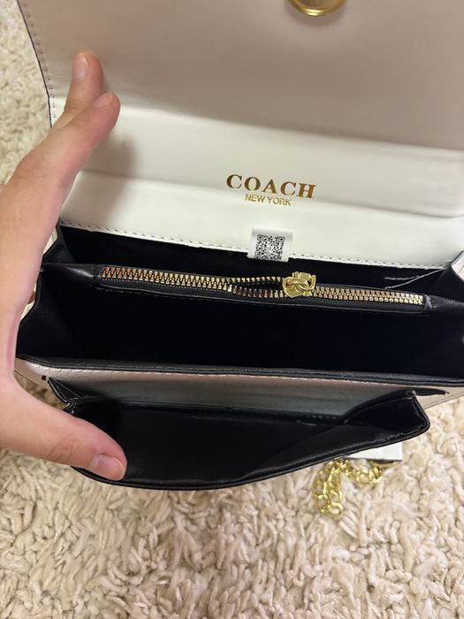 Geanta alba coach