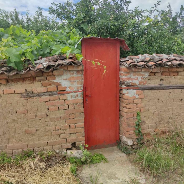 Парцел за жилищно застрояване
