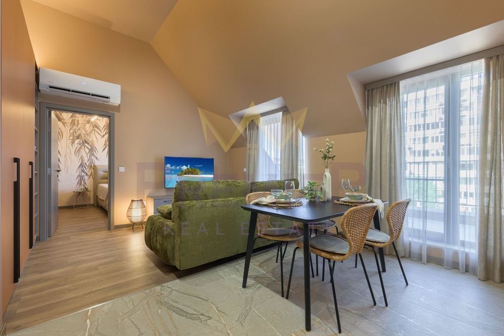 Дава се под наем Двустаен апартамент в Варна, Център - 70 кв.м за 1100 € - Снимка #5