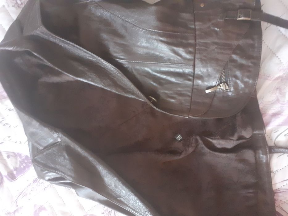 Дамско кожено яке