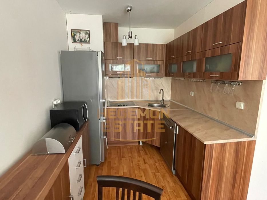 2-стаен в Варна, област-к.к. Св.Св. Константин и Елена площ 70 цена 1