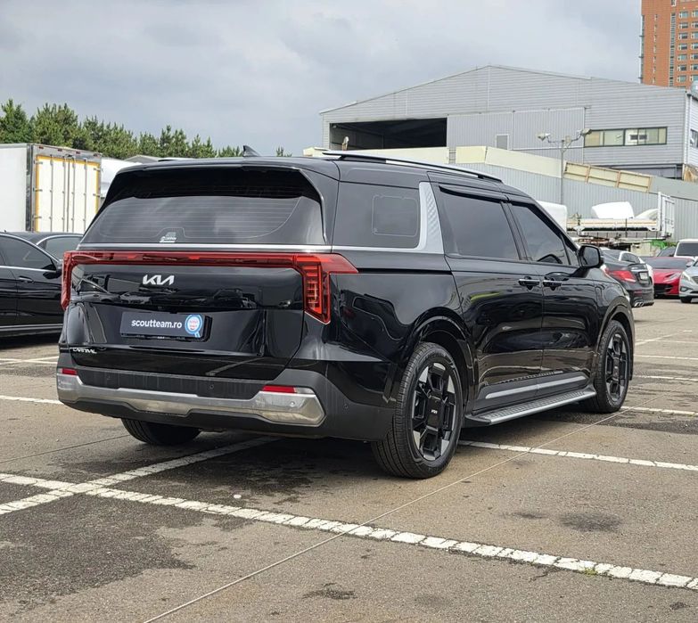 Kia Carnival 2024 diesel, 44.989 € — imagine 5