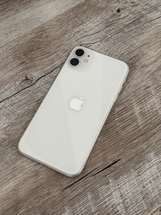 iPhone 11 64 в  хорошем состоянии