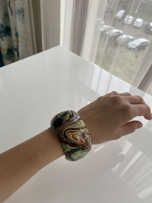 Екстравагантна  гривна за ръка