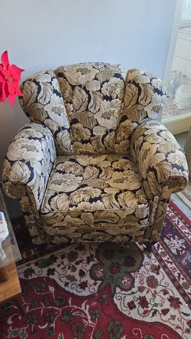 Set 3 fotolii vintage, tapițerie clasică – stare bună