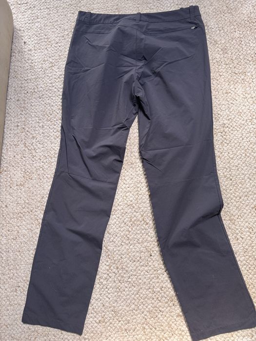 Pantaloni Mammut marimea 52