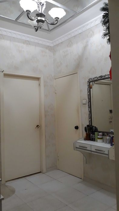 Продается  4-х комнатная  квартира 11 к-л , Учтепинского  района.