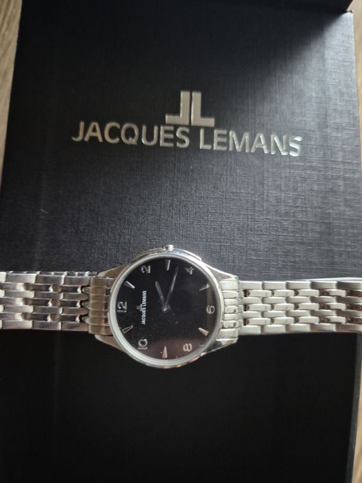 Часовник Jacques Lemans 1-1853A