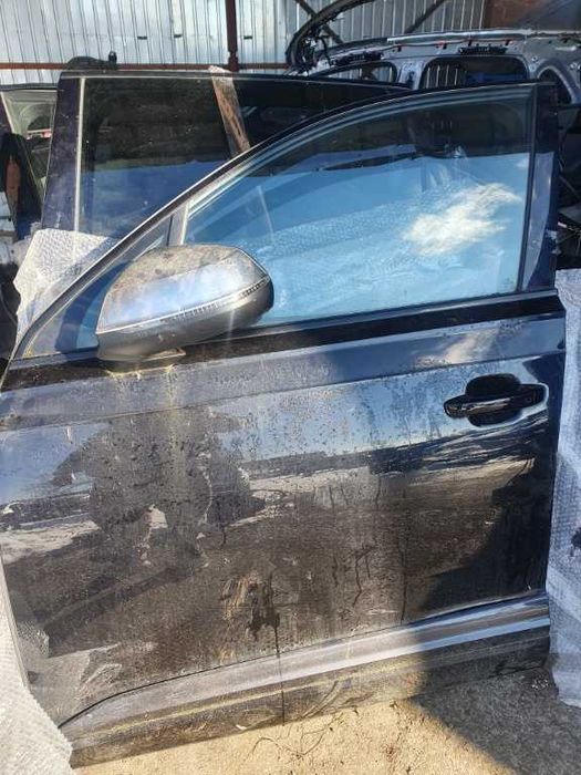 Usa partea stanga fata AUDI Q7 2018