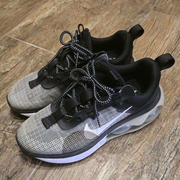 Маратонки Nike Air Max бяло и черно