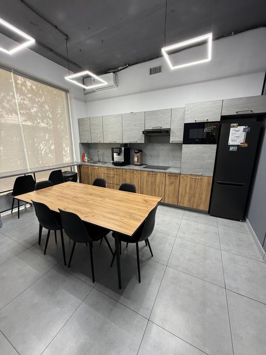 Офис Максим Горький