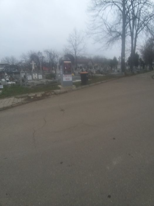 Loc de veci cimitiru Eternitatea