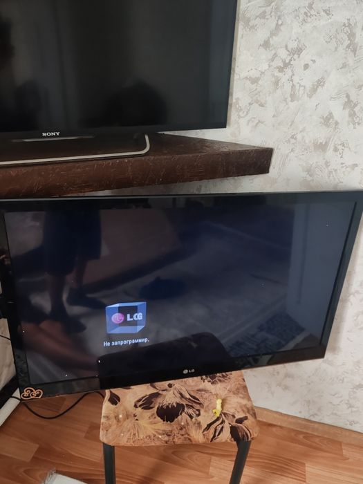 Продам тв LG 42LV35000 ZG