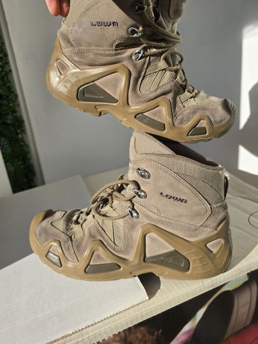 Bocanci militari desert Lowa 43.5