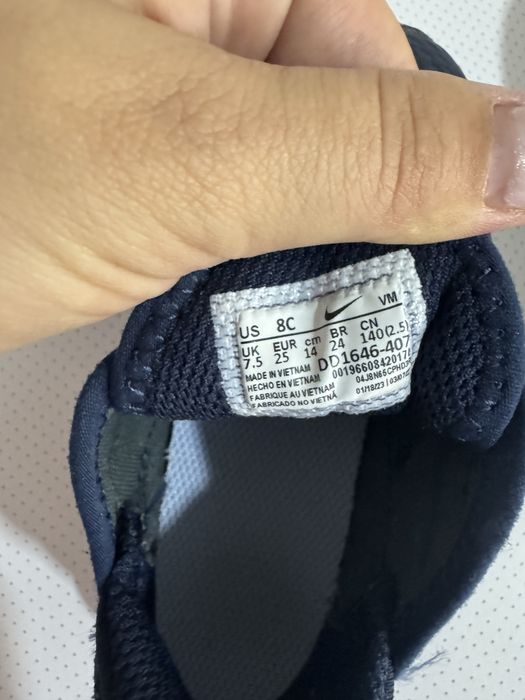 Adidasi Nike copii model 270