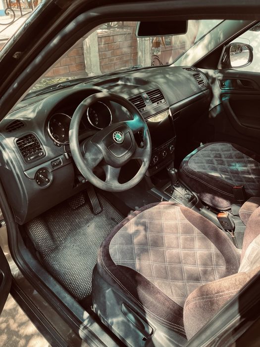 Продам автомобиль Skoda Yeti 2013!