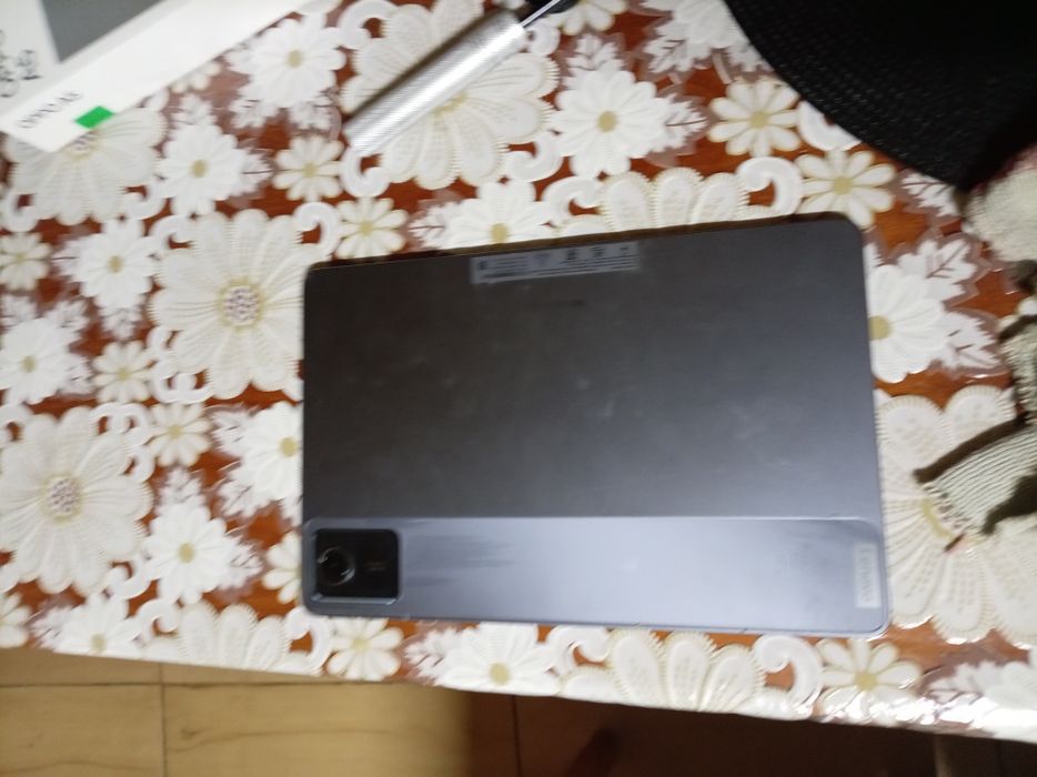 Vând tabletă lenovo