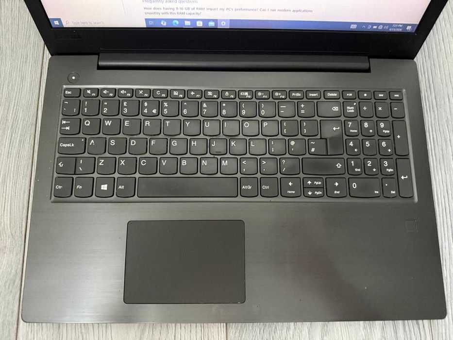 Laptop Business Lenovo V330-15IKB | Intel i5-8250U | 8GB RAM | 256GB SSD | Full HD
