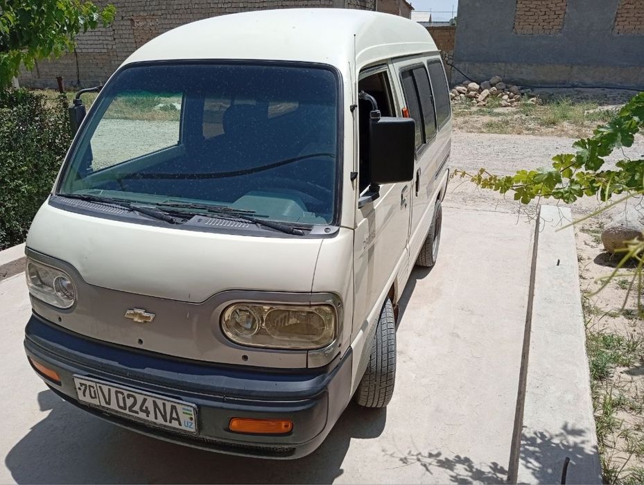 Damas srochna sotiladi