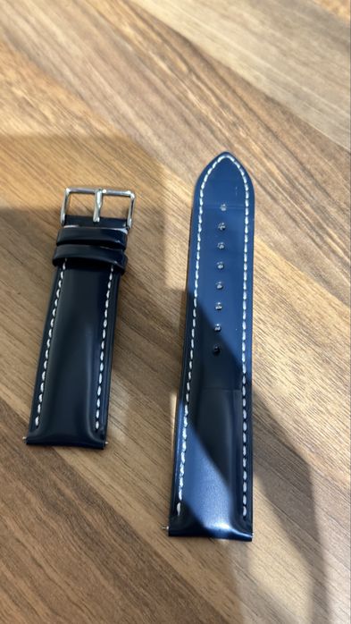 Vand curea ceas piele vitel lacuita 22mm