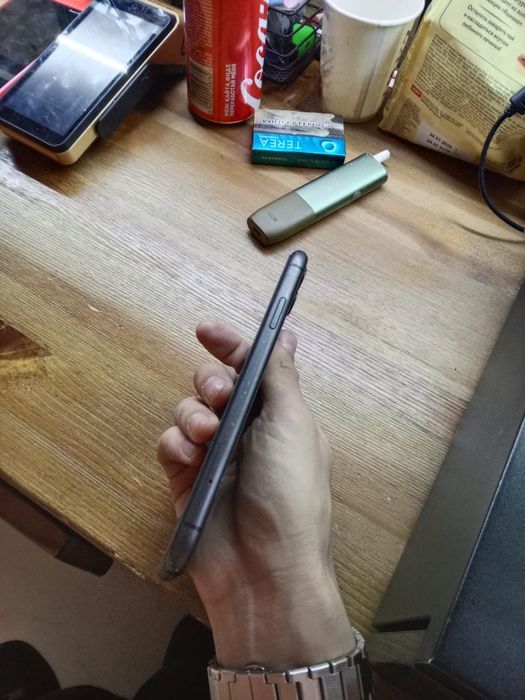 Продам iphone 11