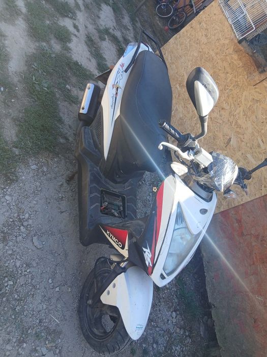 Scuter kymco motor 49 ce funcționează setu schimbat