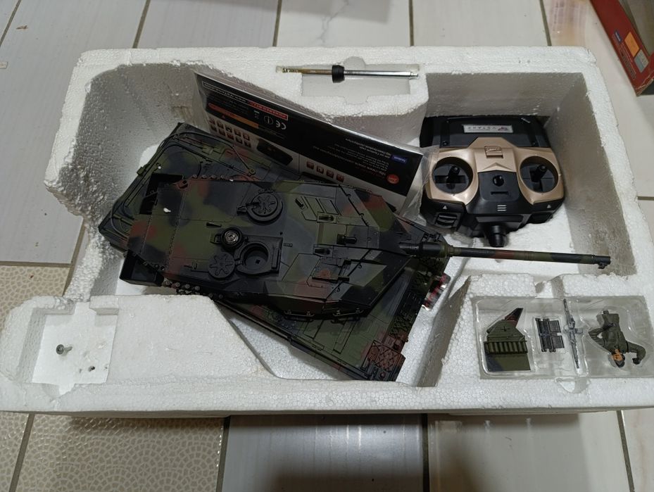 Танк на радиоуправлении VSTANK