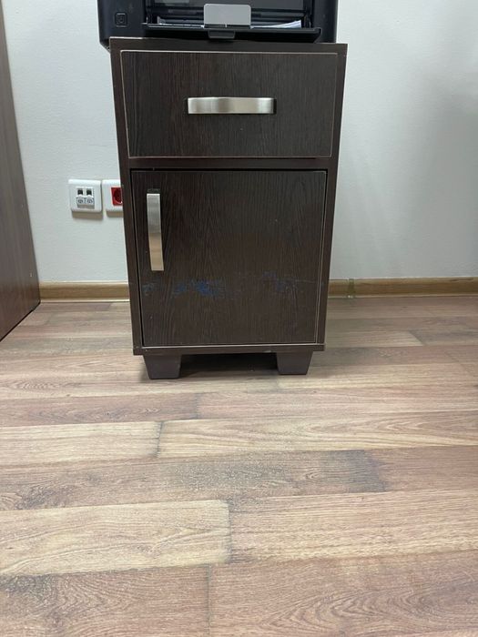 Продается офисная мебель